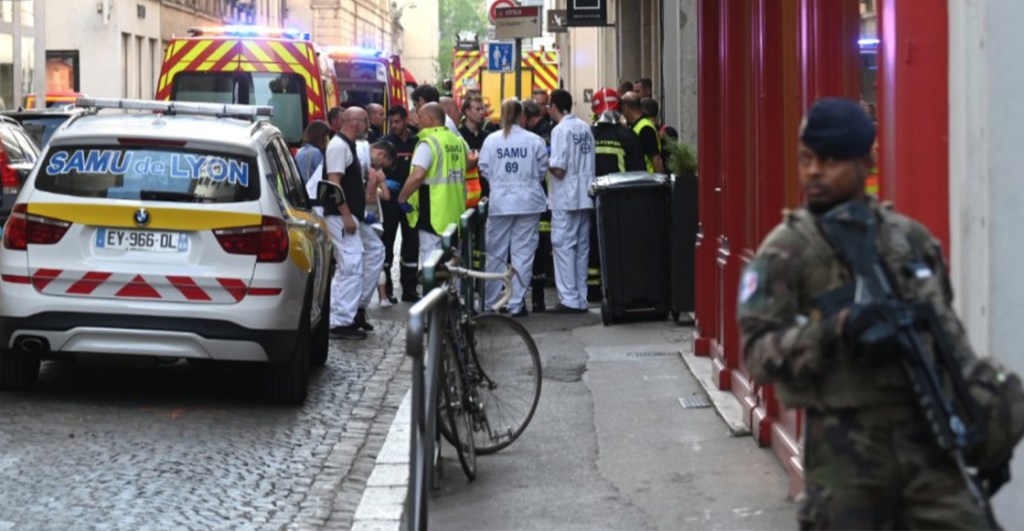 La explosión de un paquete bomba en Lyon, Francia, deja un saldo de 8 heridos