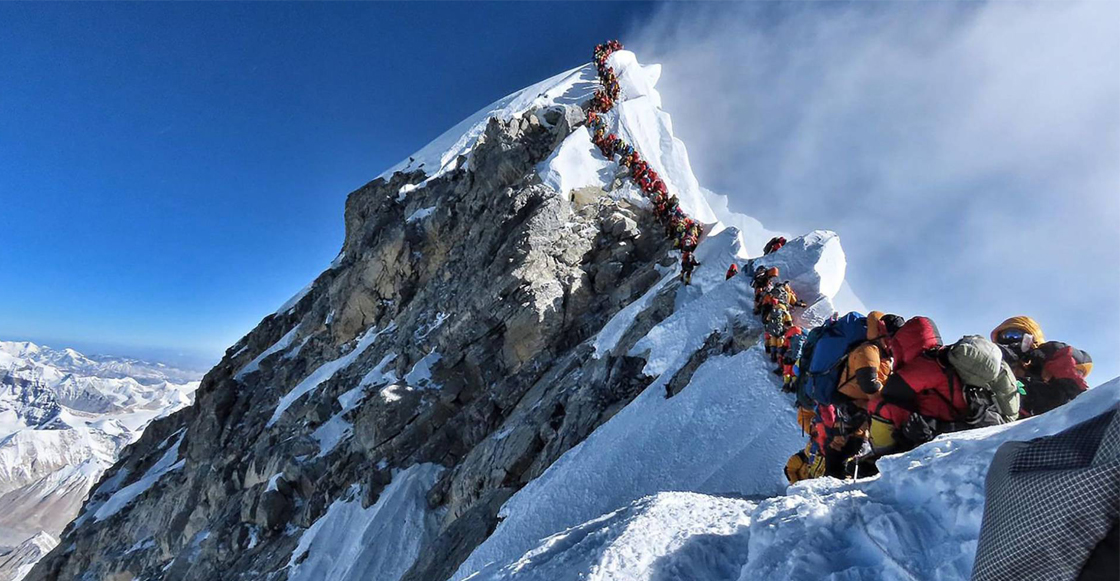 Tráfico en el Everest (literalmente) provoca la muerte de dos montañistas