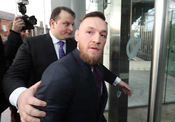 Retiran cargos contra Conor McGregor porque la víctima 'dejó de cooperar' 