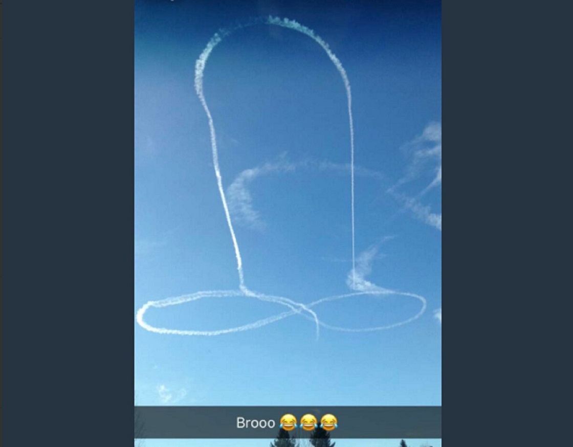 El pene que dibujaron en el cielo