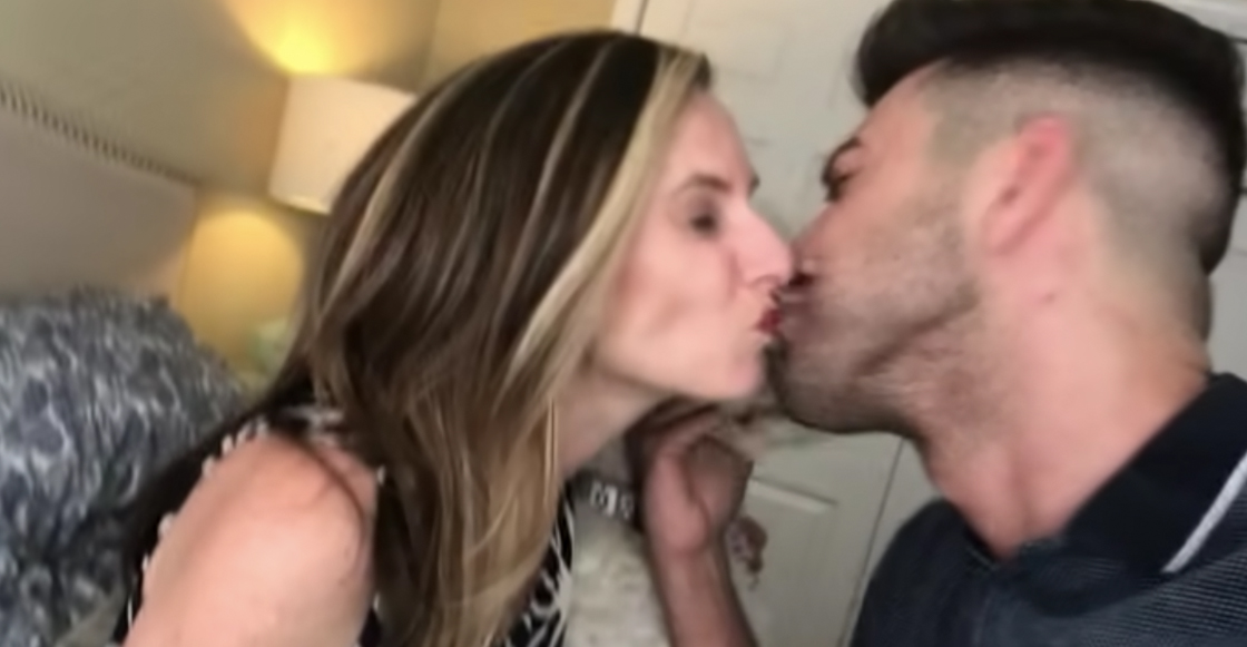 ¿Se acuerdan del youtuber que besó a su hermana? Pues ahora subió un video besando a su mamá