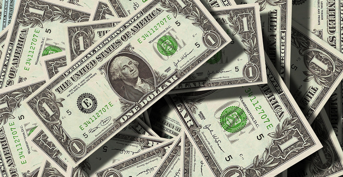 Dólar llega a 19.84 pesos tras baja de calificación de Fitch y Moody's
