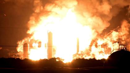 explosion-refineria-filadelfia-estados-unidos-explota
