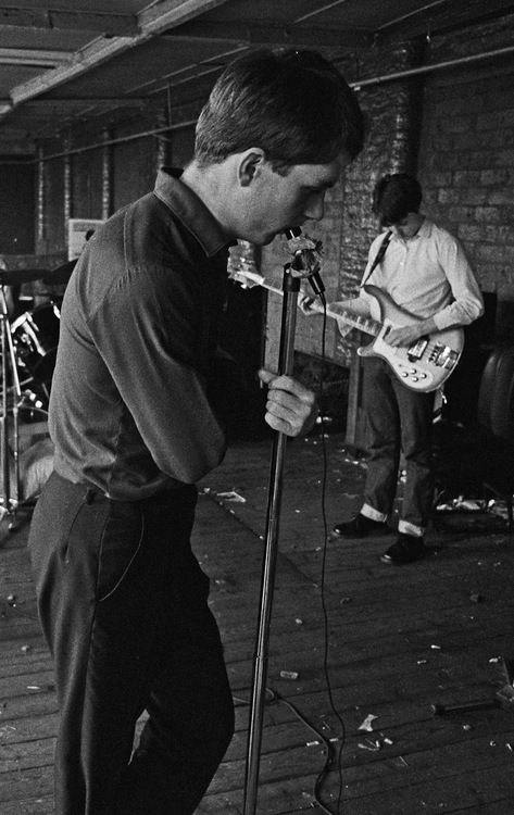 “Love Will Tear Us Apart”, la canción de Joy Division que repercutió en la cultura moderna
