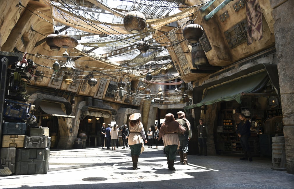 En Fotos: Un recorrido por Star Wars: Galaxy’s Edge en Disney