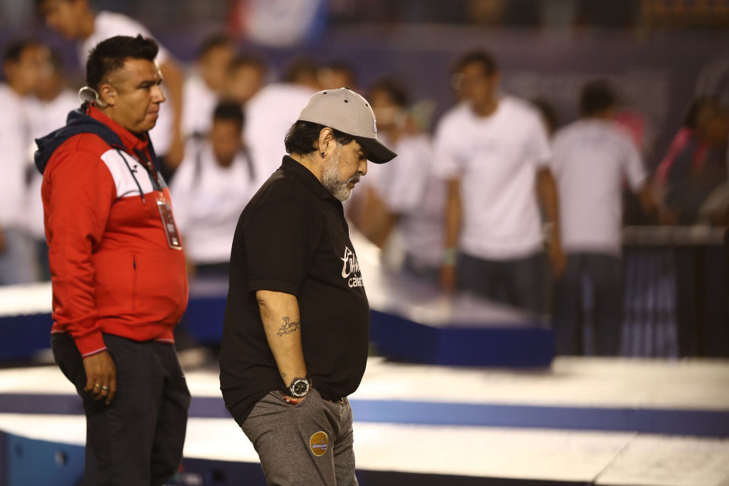 ¡Qué envidia! Maradona estará dormido por 4 días para cuidar su salud