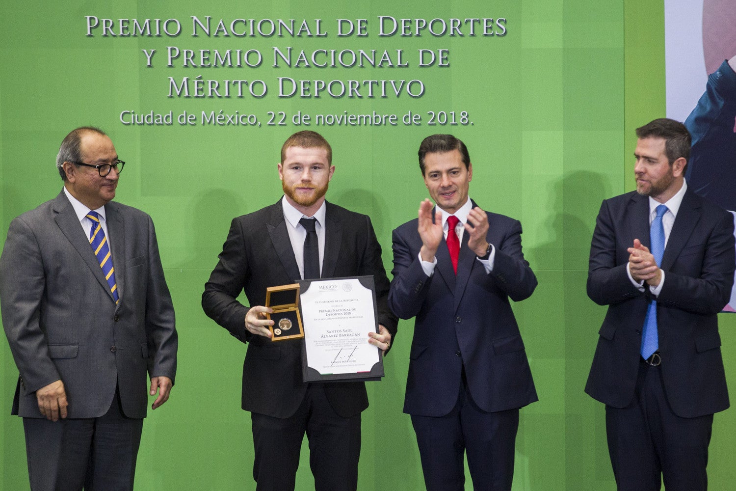 Abre paso, ‘Canelo’, que nominarán a Andy Ruiz al Premio Nacional del Deporte