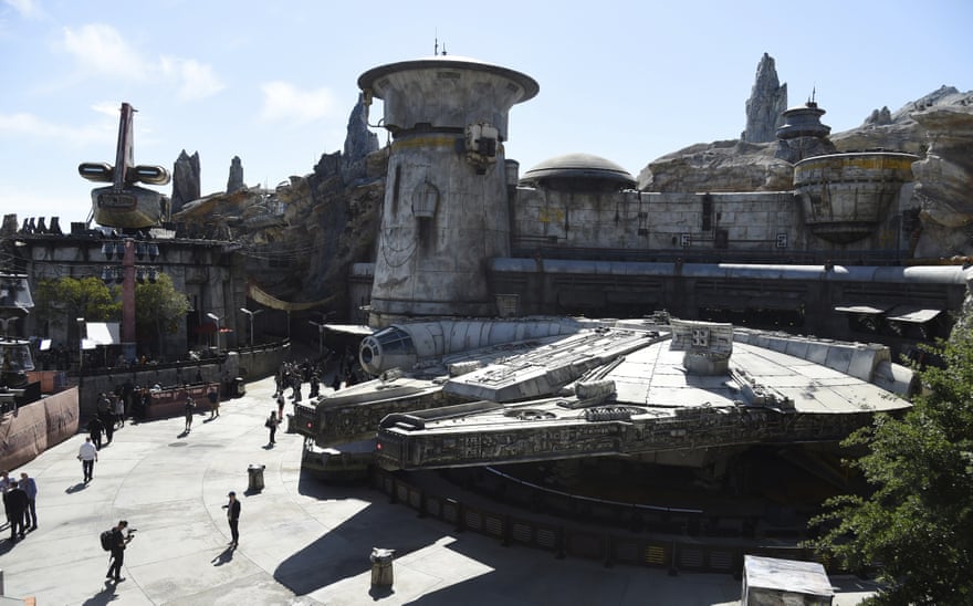 En Fotos: Un recorrido por Star Wars: Galaxy’s Edge en Disney