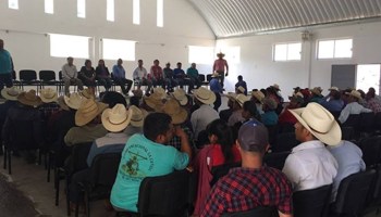 Exigiendo fertilizante, campesinos retienen al alcalde de Zapotitlán Tablas, Guerrero