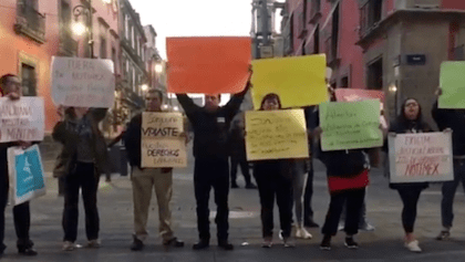 'Nosotros no mentimos': extrabajadores de Notimex se manifiestan afuera de Palacio Nacional