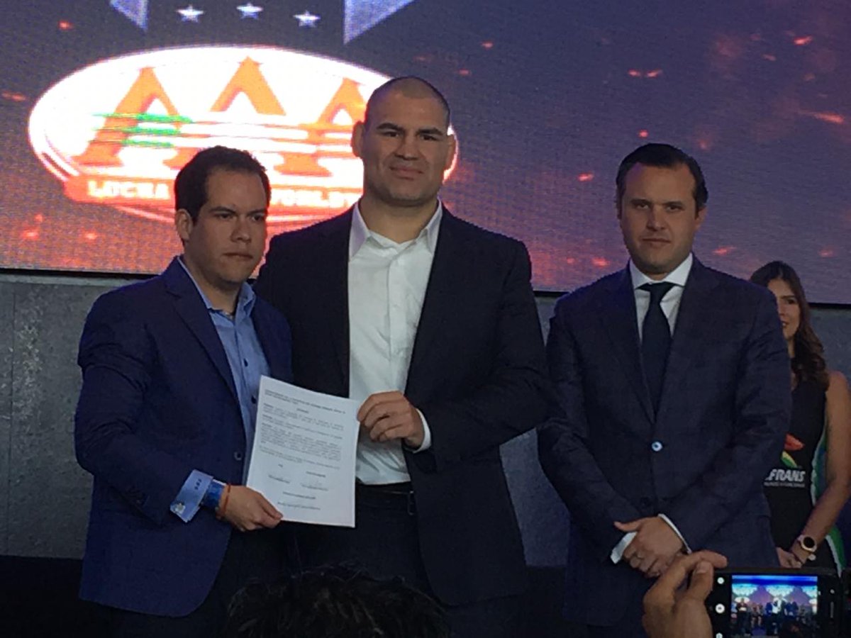 Caín Velásquez peleará junto a Psycho Clown y Cody Rodhes en Triplemania XXVII