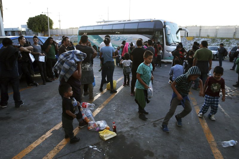 camiones-migrantes-mexico-monterrey-abandonados