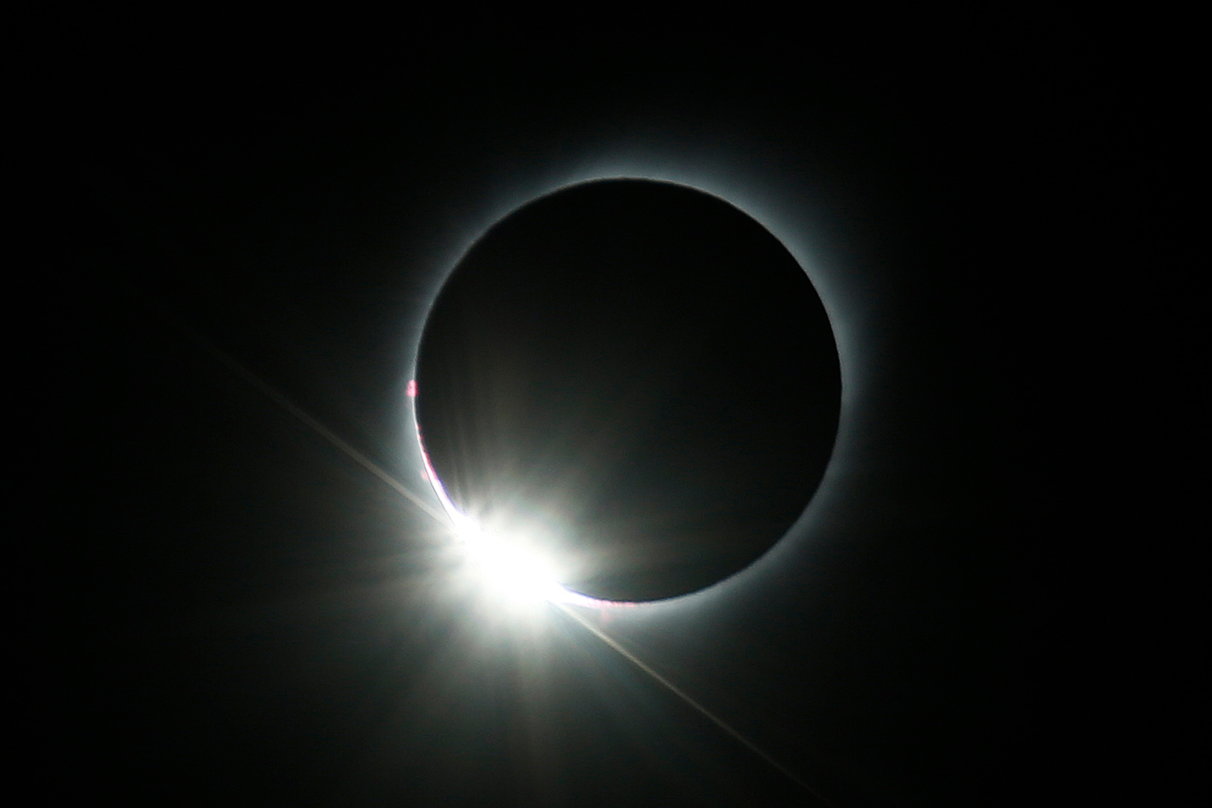 ¿Te perdiste el eclipse solar? ¡Acá te dejamos las mejores fotos!