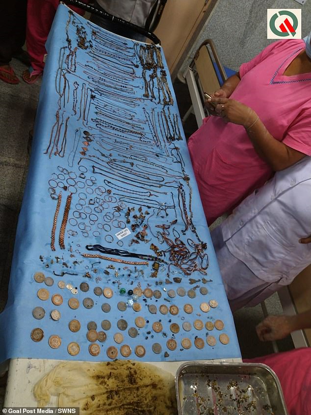 OLOV: le sacan más de un kilo de joyería y monedas a una mujer en la India