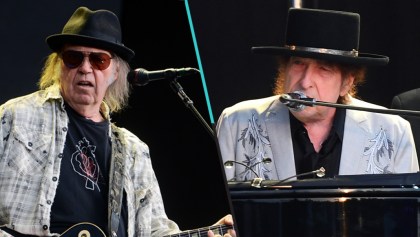 Bob Dylan y Neil Young cantaron juntos por primera vez después de 25 años