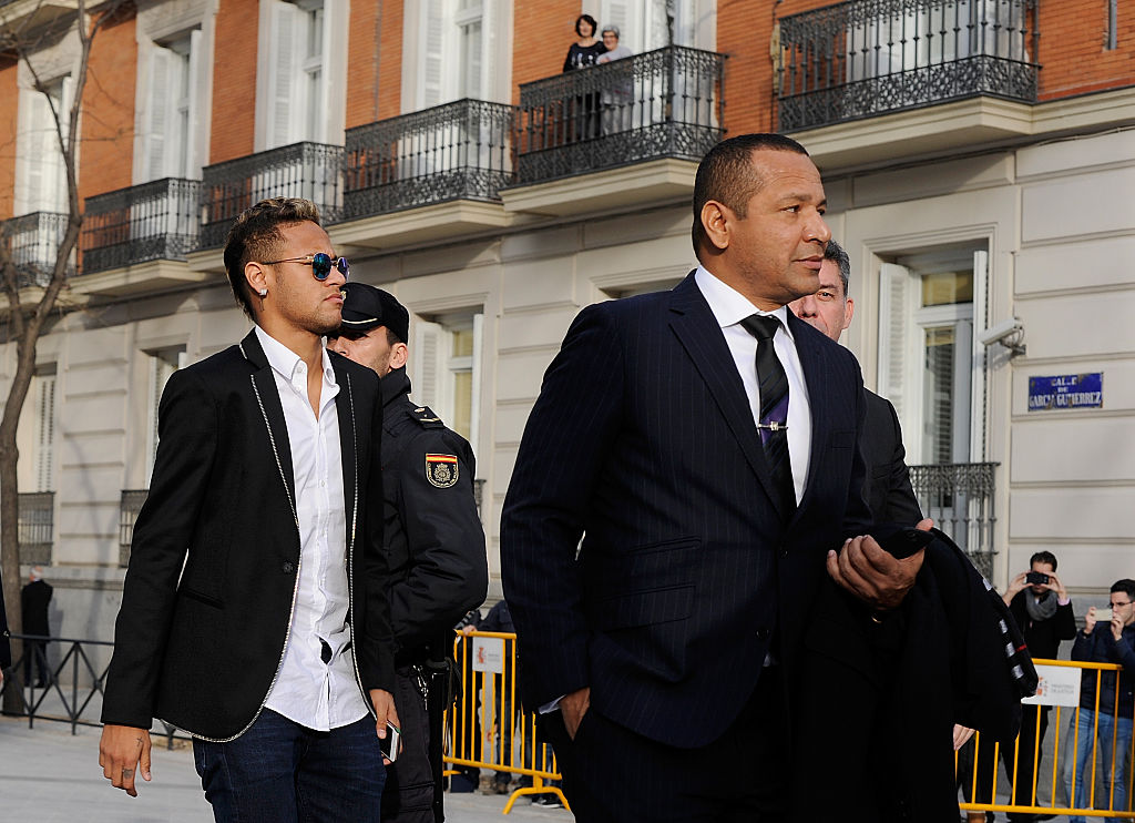 El padre de Neymar le respondió al PSG: "El club ya sabía que estaría ausente"