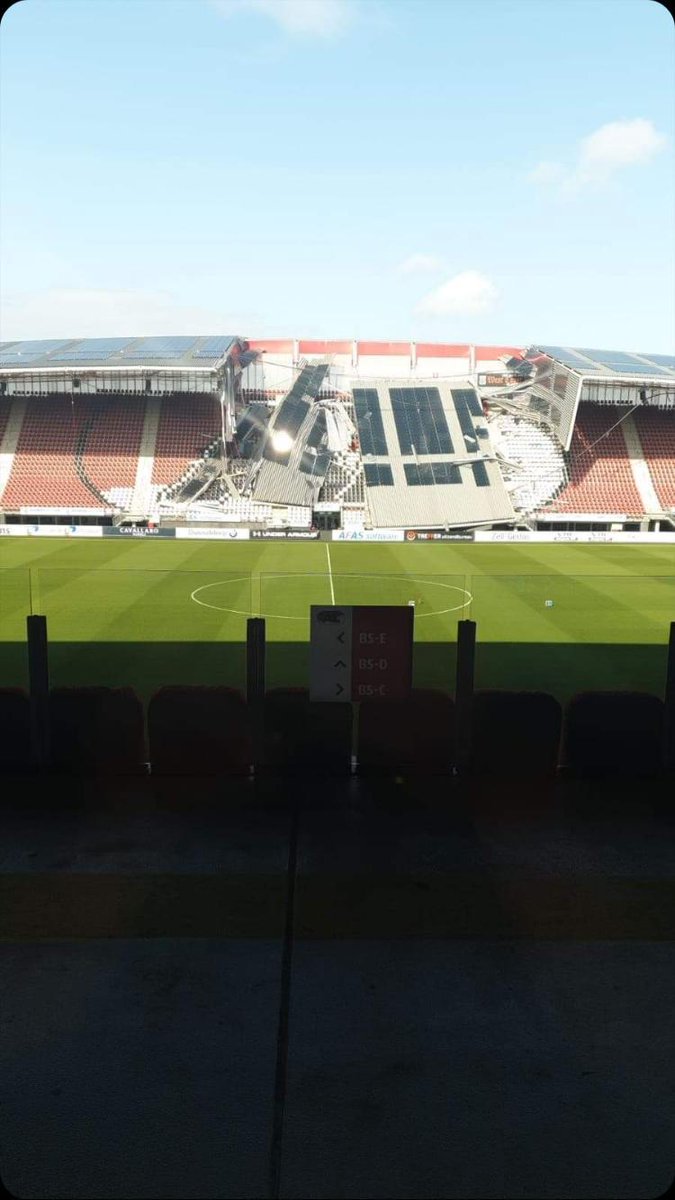 Estadio del AZ Alkmaar sufrió un ‘derrumbe parcial’ por fuertes vientos 