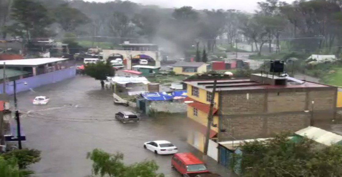 Por lluvias se desborda río en Nicolás Romero, Estado de México