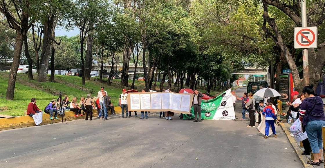Vecinos bloquean lateral de Río Churubusco por proyecto de parque en Canal Nacional