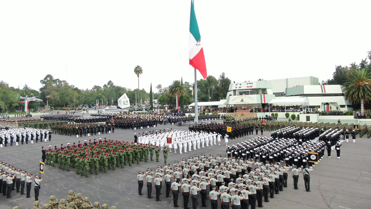 desfile-militar-4t-septiembre-mexico-04