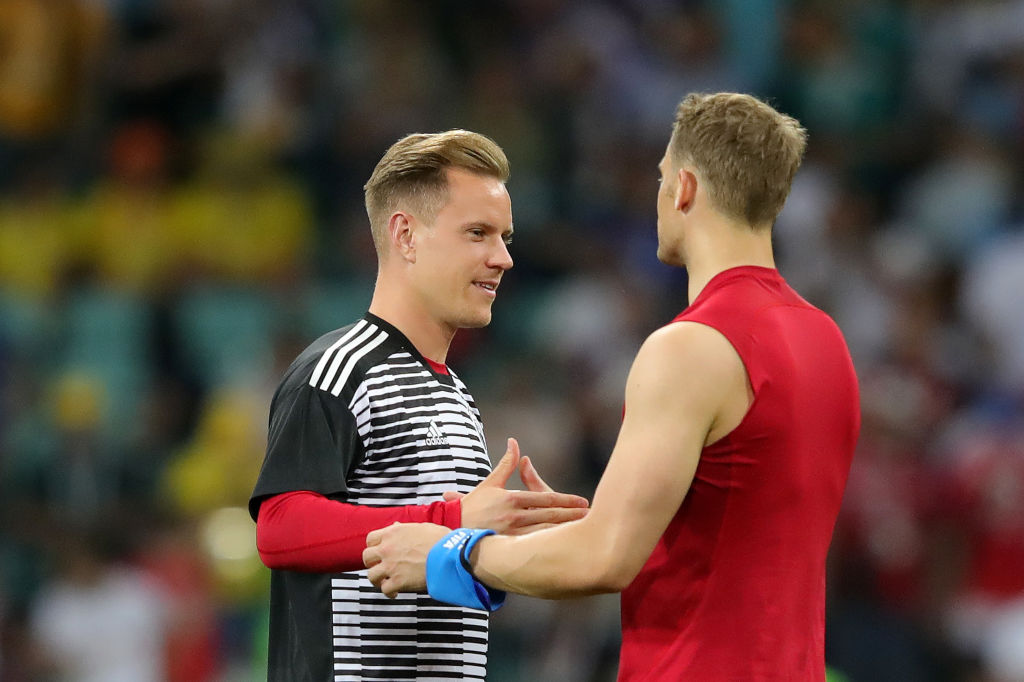 ¡Ter Stegen sonríe! Neuer ya tendría fecha para dejar a la Selección de Alemania