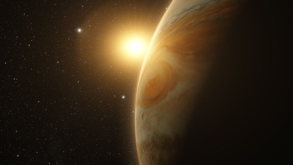 Descubren planeta gigante orbitando una estrella enana fuera del Sistema Solar