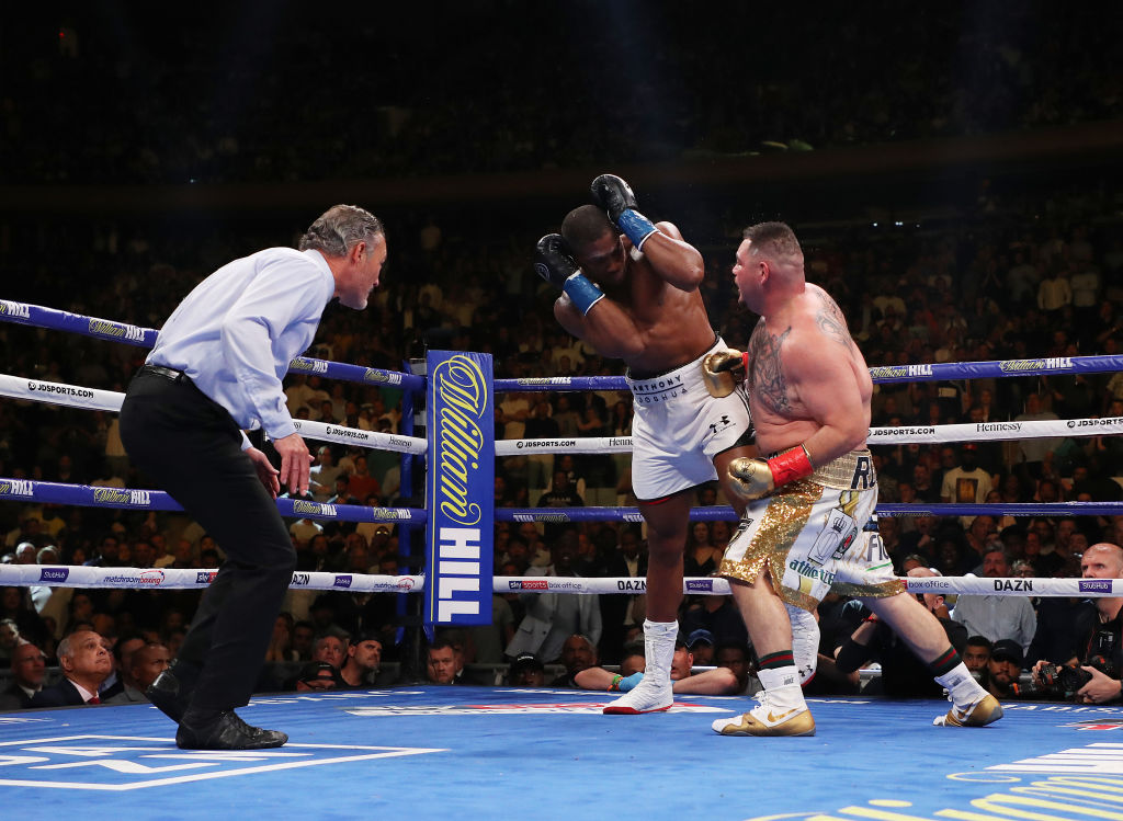 Tyson Fury lanzó amenaza contra Andy Ruiz: 'le ganaría con una mano atada a la espalda'