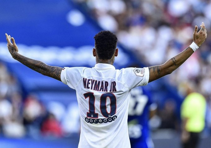 ¿Aún lo odian? Neymar le dio el triunfo al PSG con un GOLAZO de chilena 