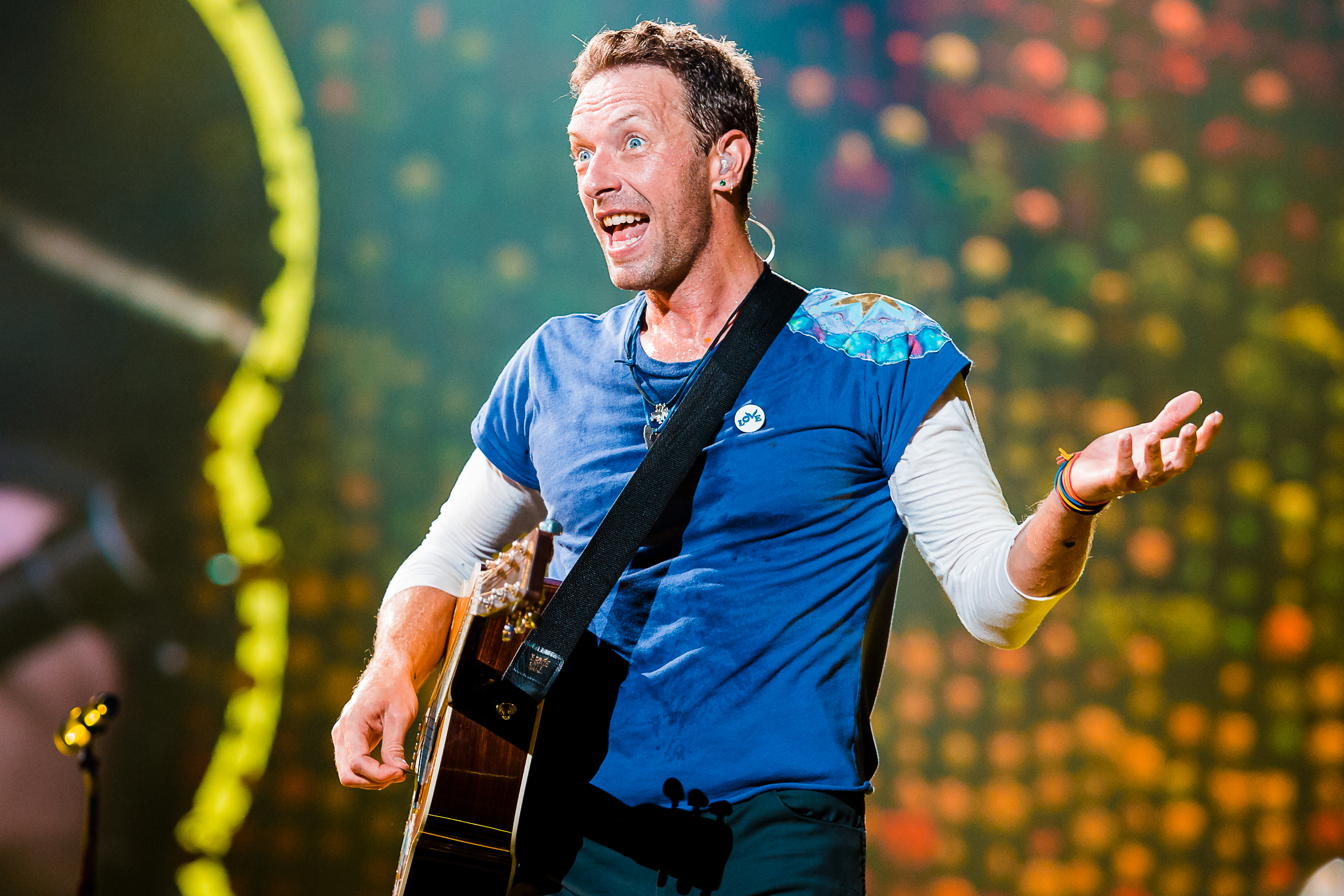Nueva era, fotos alrededor del mundo y nueva música: Lo que sabemos del regreso de Coldplay