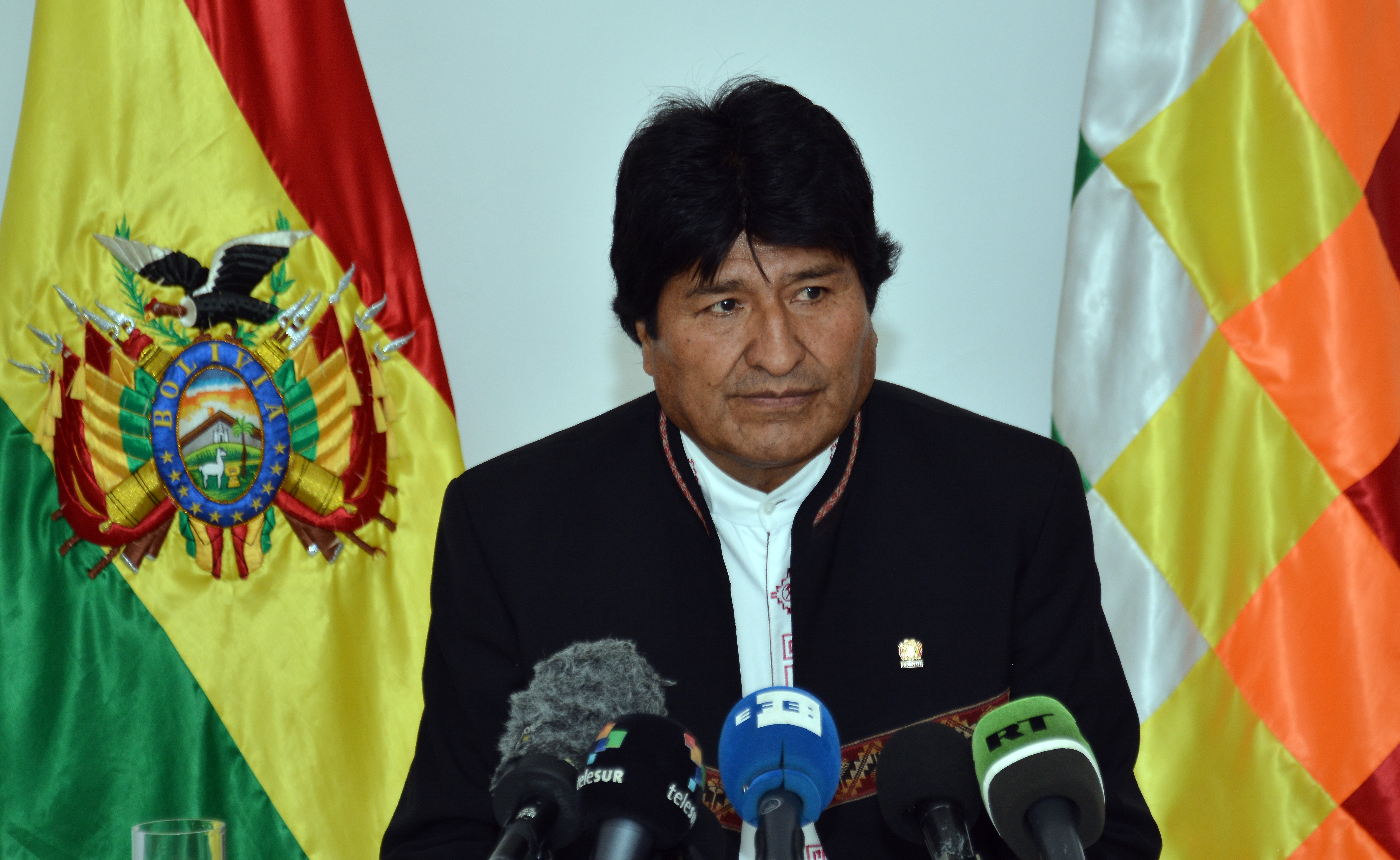 Aventaja Evo Morales elecciones presidenciales en Bolivia pero habría segunda vuelta
