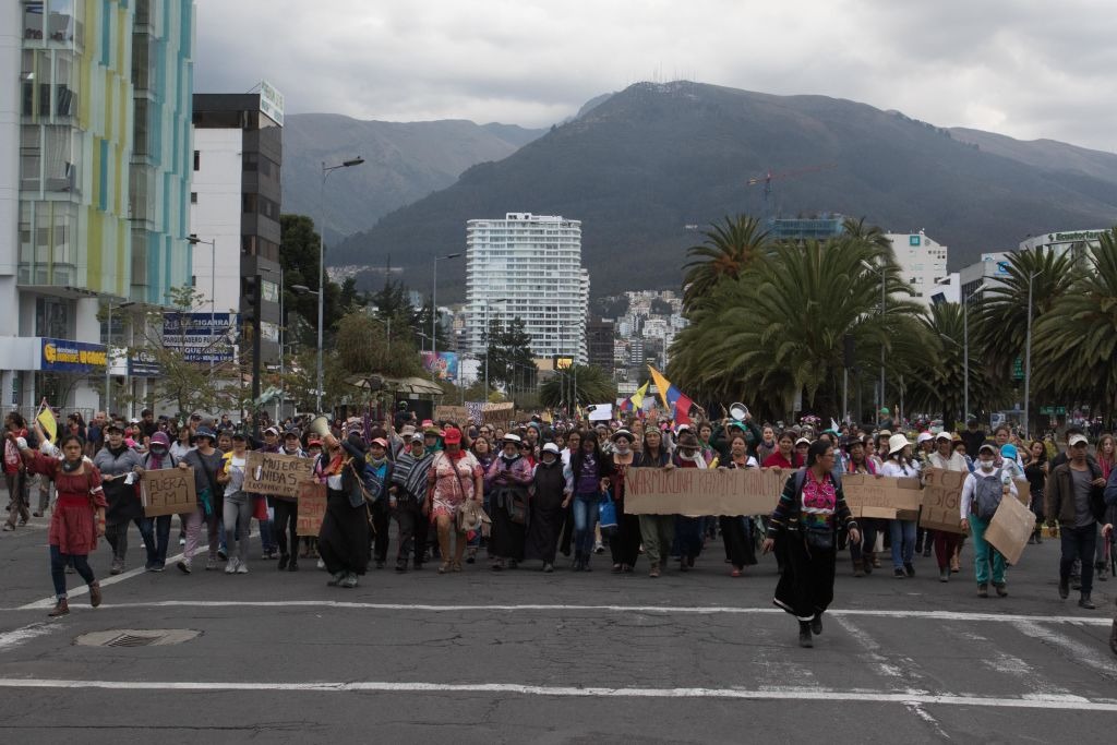¡Se complica todo en Ecuador! Lenin Moreno decreta toque de queda y militarización en Quito