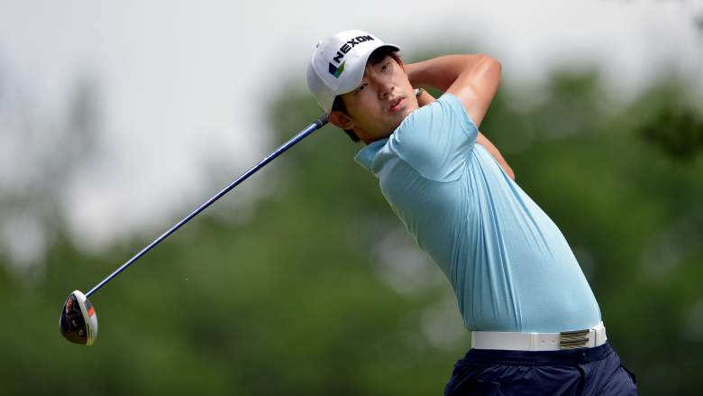 Golfista hizo seña obscena al público, pidió perdón de rodillas y aún así lo suspendieron 3 años