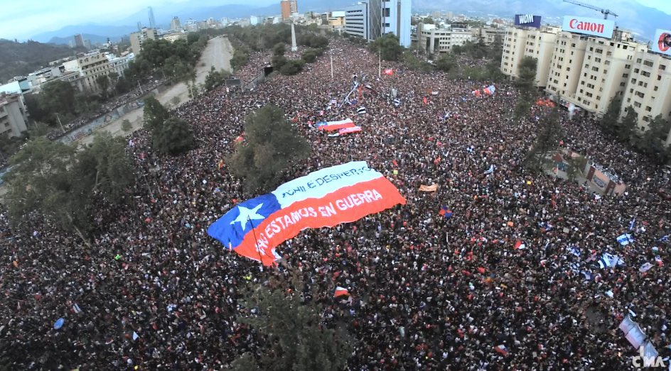 imagenes-fotos-videos-impresionante-marcha-chile-pinera-grande-que-pasa-05