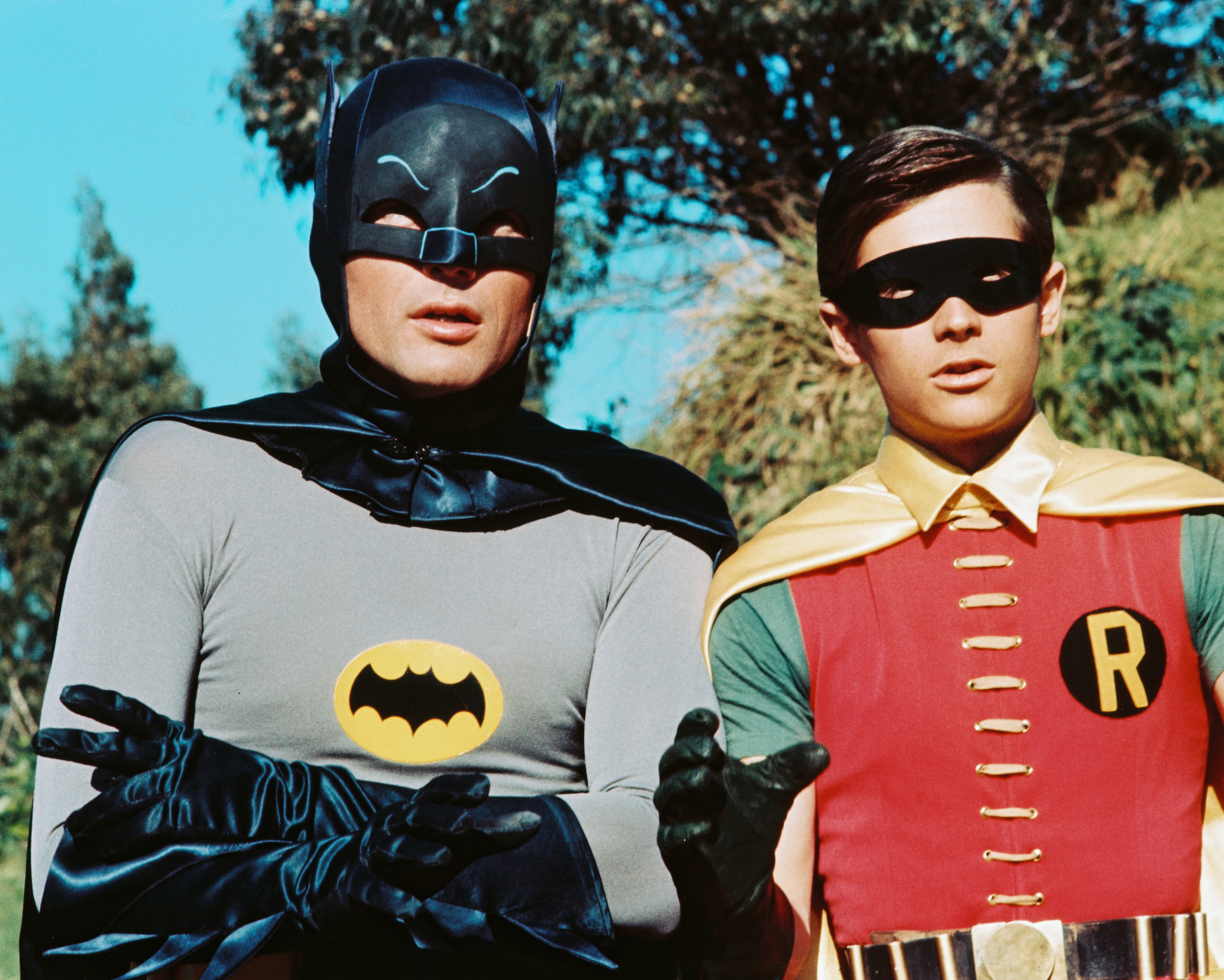 ¡Santas subastas! Los trajes de Batman y Robin utilizados en la serie de los 60 serán subastados en diciembre
