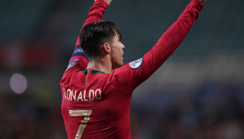 El "lesionado" Cristiano Ronaldo reapareció con hat-trick y golazo con Portugal