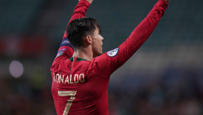 El "lesionado" Cristiano Ronaldo reapareció con hat-trick y golazo con Portugal