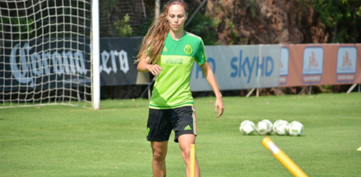 Janelly Farías de Chivas Femenil contó el 'infierno' que vivió tras declararse gay