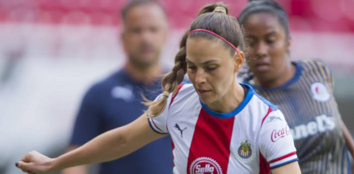 Janelly Farías de Chivas Femenil contó el 'infierno' que vivió tras declararse gay
