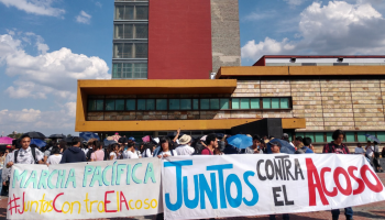 Marcha-contra-el-acoso-UNAM-rectoría