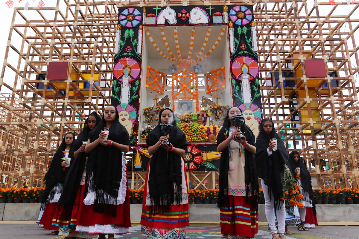 Mega-ofrenda-altar-de-altares-cdmx