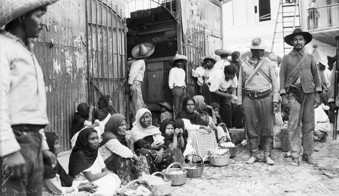 Mujeres-revolución-mexicana-1910