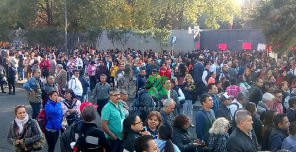 Protesta-trabajadores-SEP-Mayorazgo-CDMX