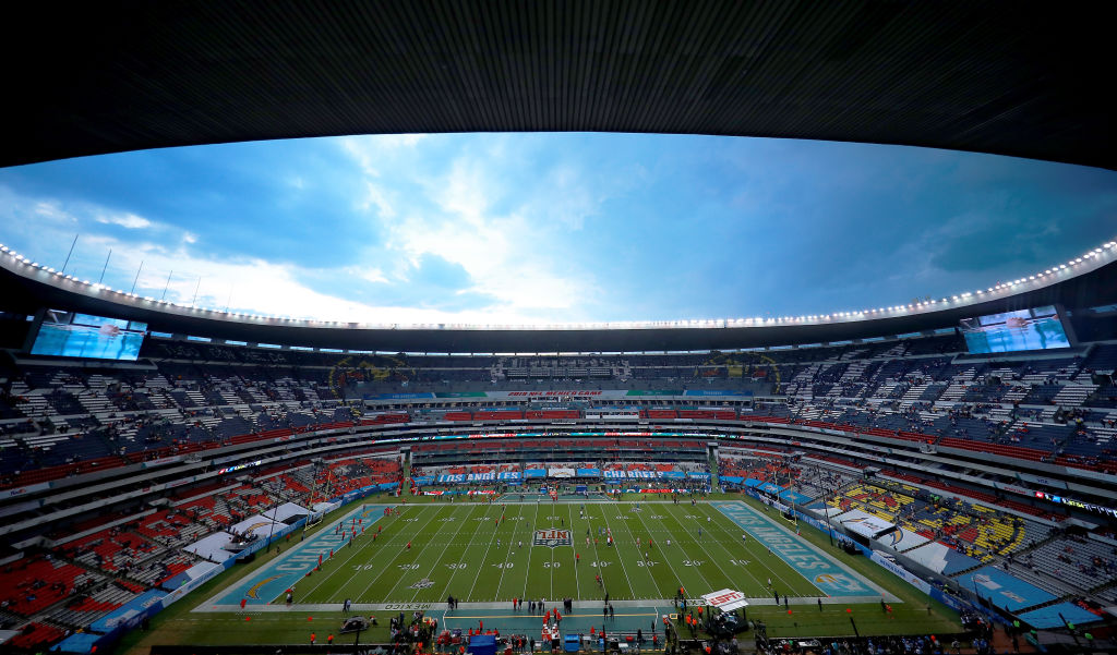 Al menos 50 asaltos fueron reportados tras terminar el Chiefs vs Chargers en el Estadio Azteca