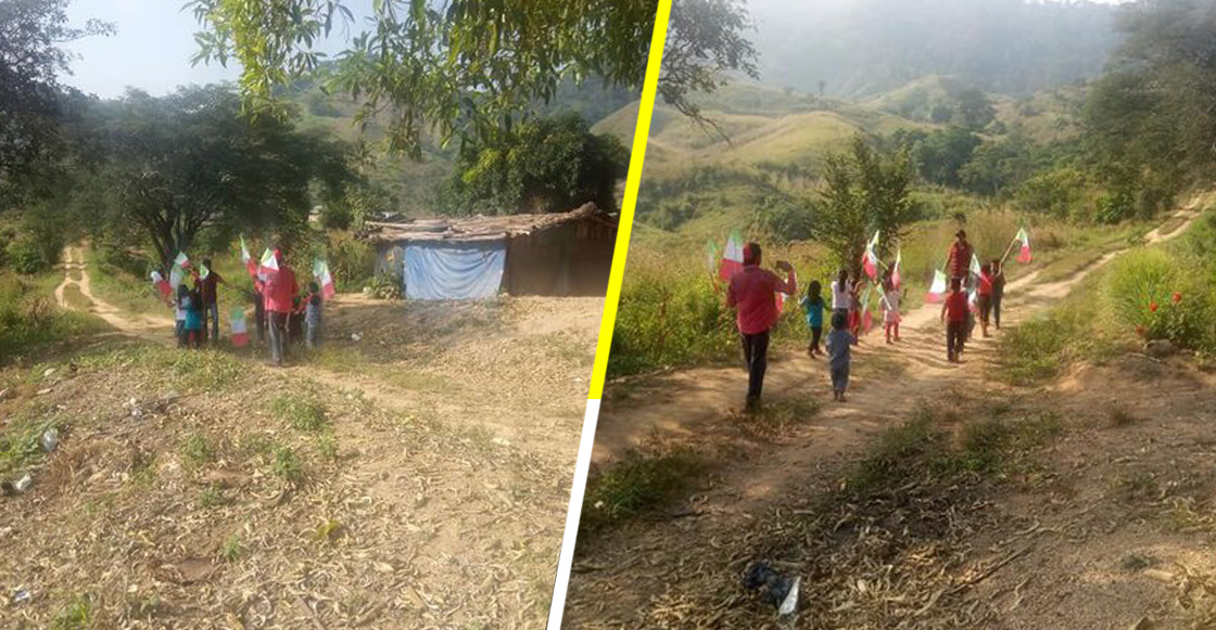 "El desfile más conmovedor de México" Maestro de Chiapas marcha con sus alumnos y se vuelve viral