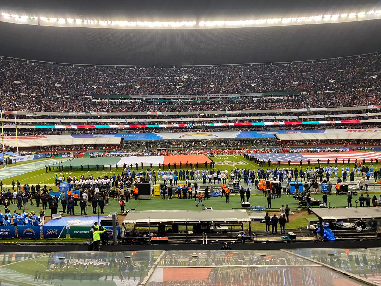 En imágenes y videos, así se vivió el juego entre Chiefs vs Chargers en México
