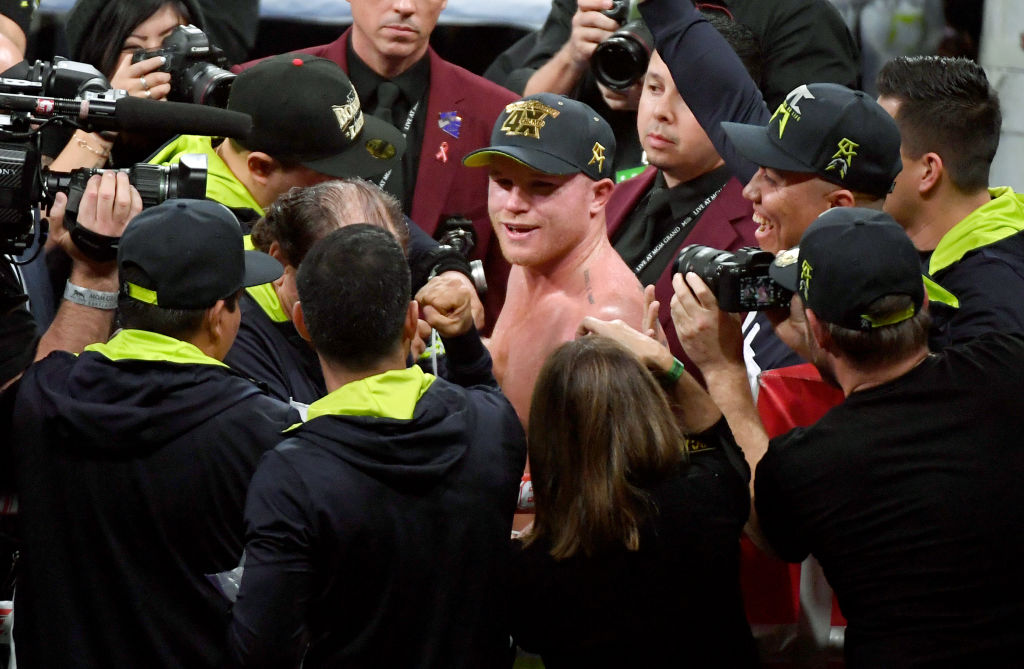 ¿Huirá? Peleador de UFC lanza reto al 'Canelo' Álvarez: "Sólo tira jabs, podría noquearlo"