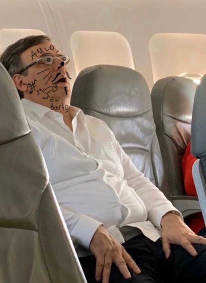 meme-marcelo-ebrard-dormido-03