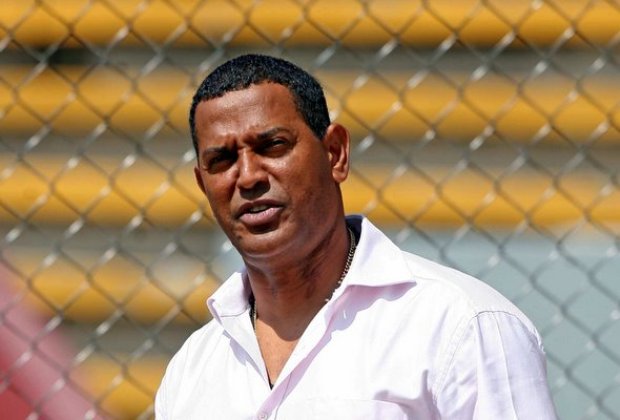 'Negro' Santos llamó 'tronco' a Pulido por ser campeón de goleo con "penales regalados"