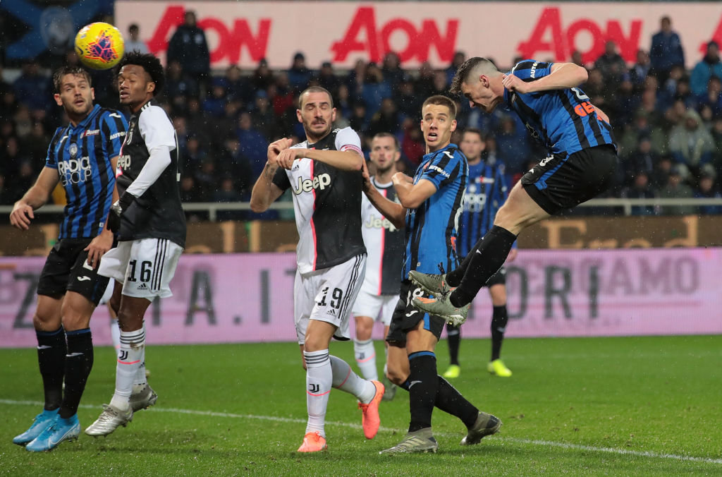 Gonzalo Higuaín rescató el invicto de la Juventus con doblete al Atalanta