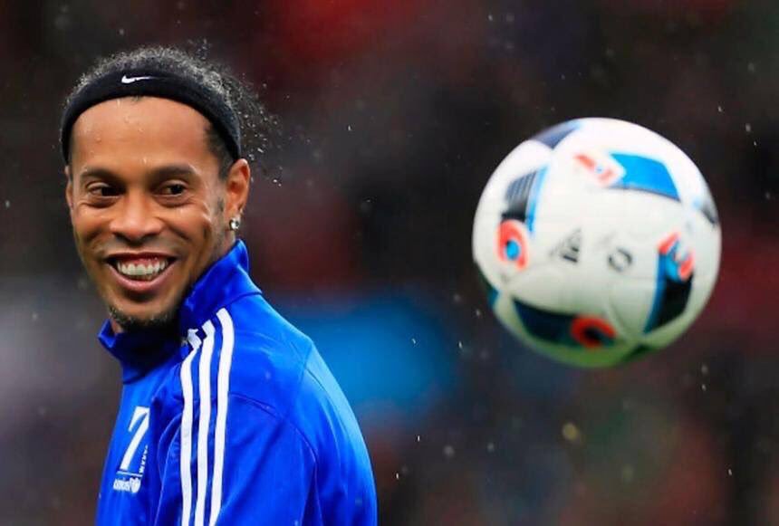 Las palabras de Cuauhtémoc Blanco a Ronaldinho tras su partido de despedida